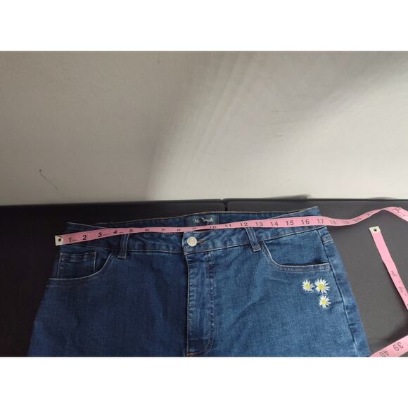 Modcloth Daisies on the Prairie Embroidered Flare Jeans 16 cottage boho - Picture 5 of 8
